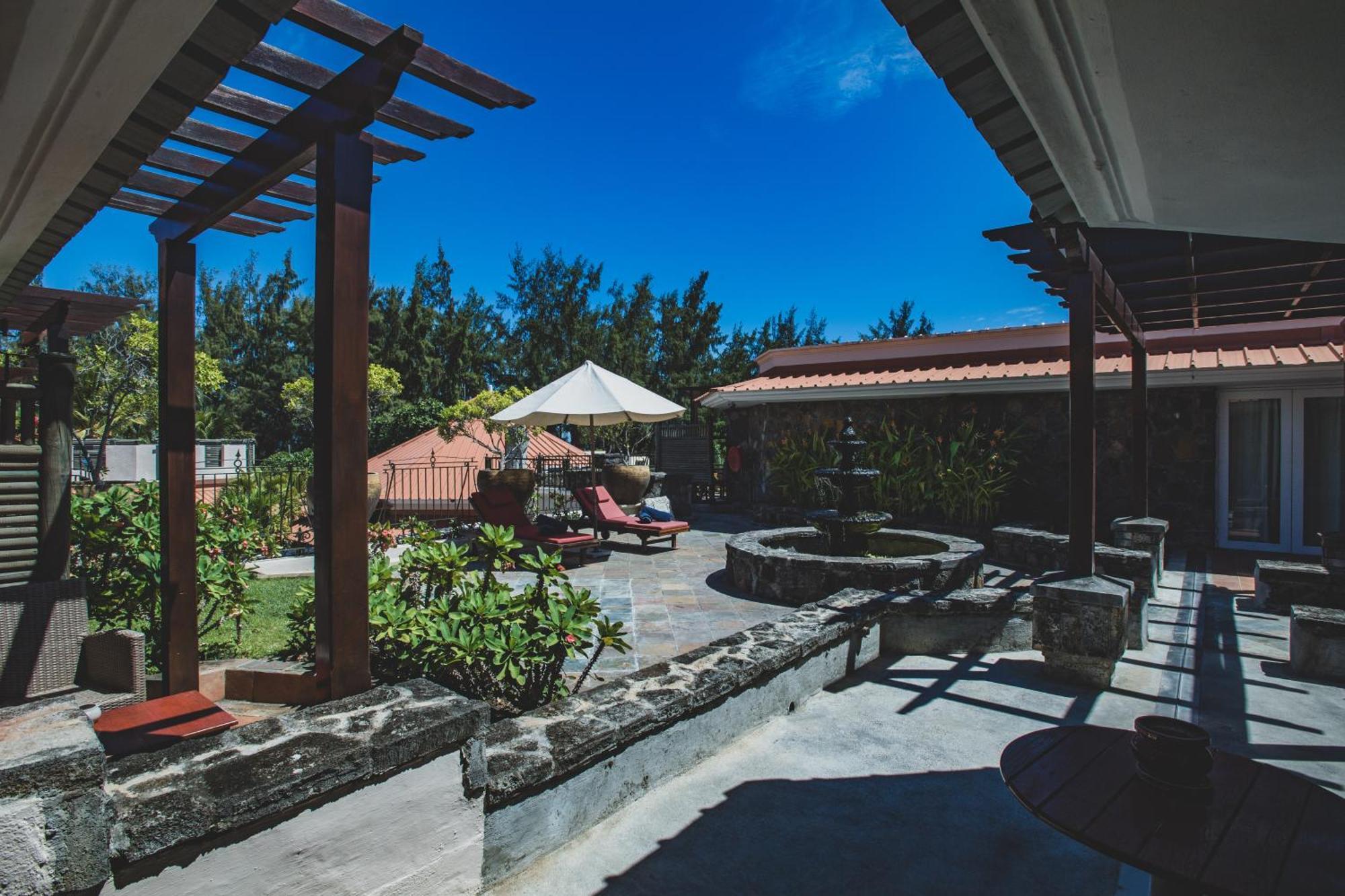 Aanari Hotel & Spa- Mauritius Flic-en-Flacq Kültér fotó